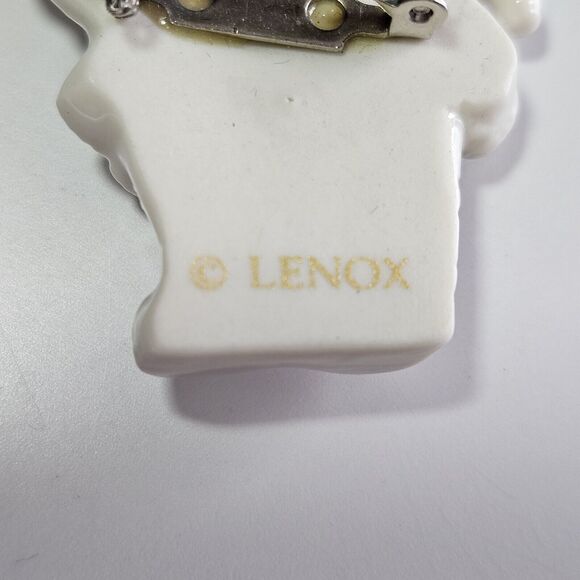 **Sale** Lenox White Porcelain Waving Snowman Brooch - Picture 4 of 10